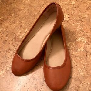 Brown around Toe Ballet Flats